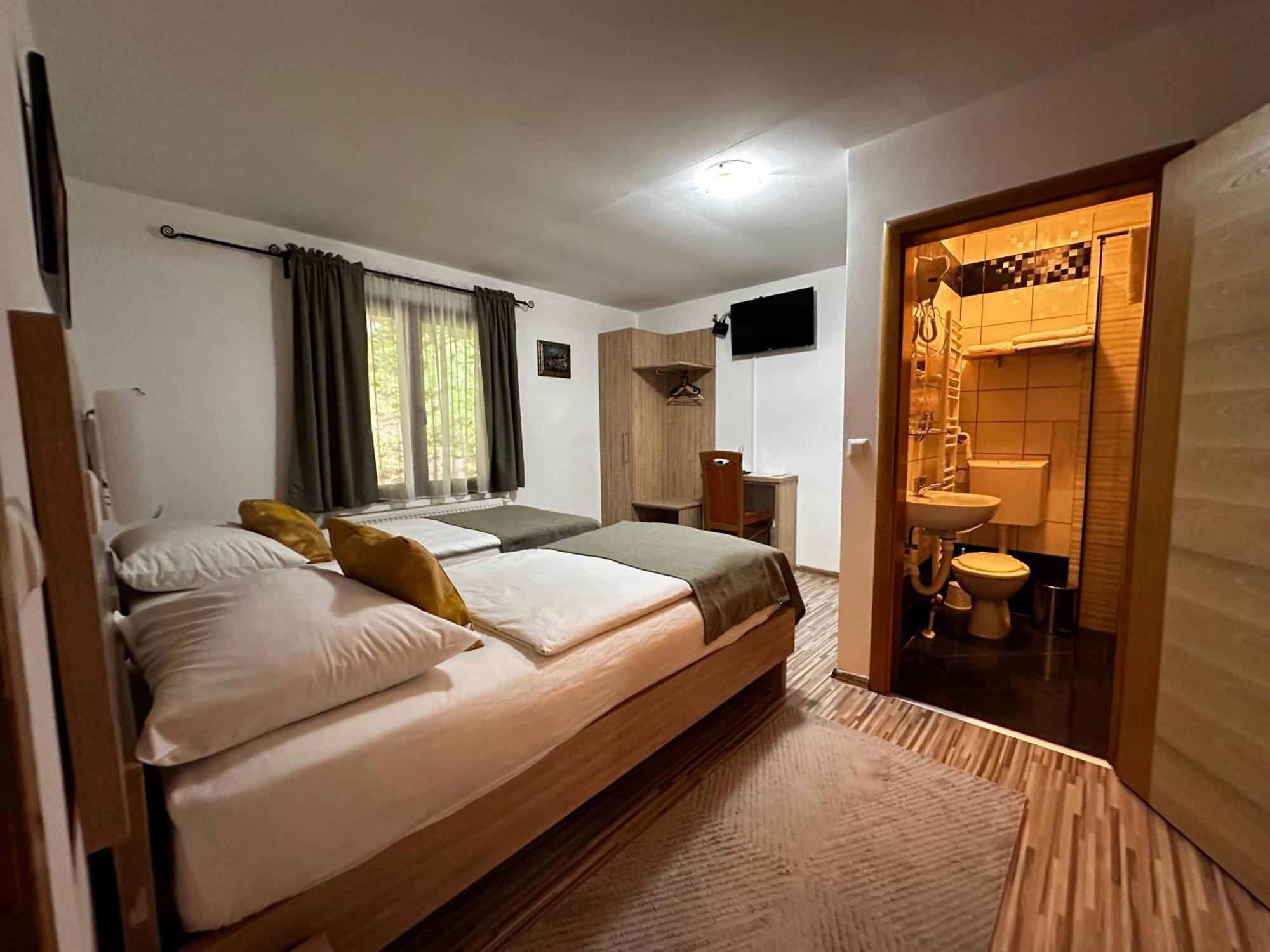 Motel Stovrela ツァジン エクステリア 写真